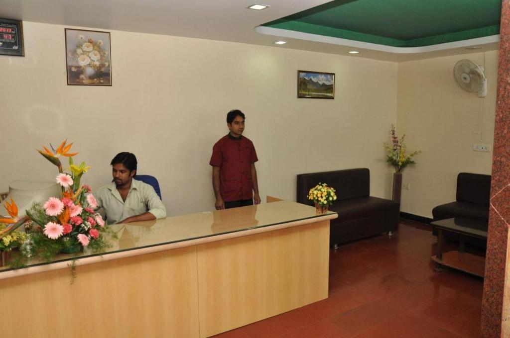 Hotelpearlinn Bangalore Bagian luar foto